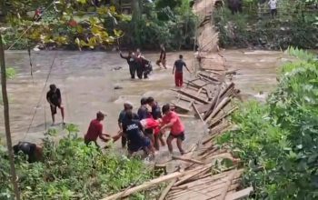 Jembatan Ambuk di Karama Kalumpang