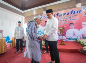 Safari Ramadan Gubernur Sulbar di Pasangkayu.