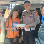 Samsat Keliling Bapenda Sulbar Hadir di Pasar Tasiu, Penerimaan Pajak Tembus Rp6,2 Juta