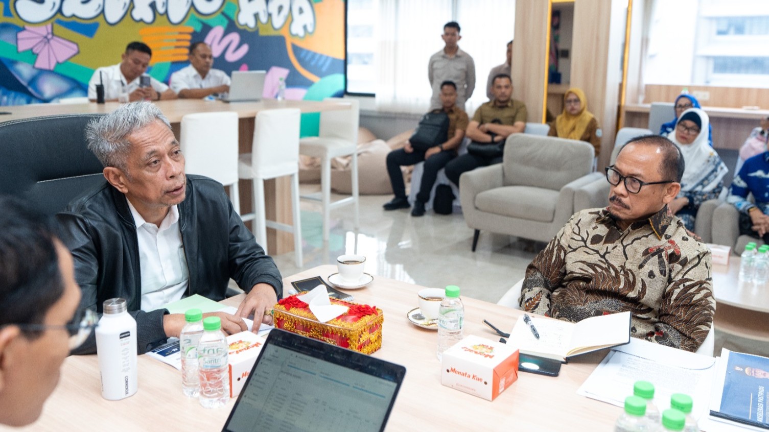 Audiens Wamensos dan Gubernur Sulbar