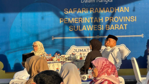 Wakil Ketua dan Ketua Komisi I DPRD Sulbar, Hadiri Safari Ramardan Pemprov Sulbar di Polman.