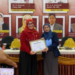 Wakil Ketua DPRD Sulbar, Suraidah Suhardi, menghadiri dialog di STAIN Majene.
