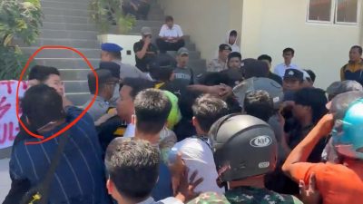 Polisi dipukul