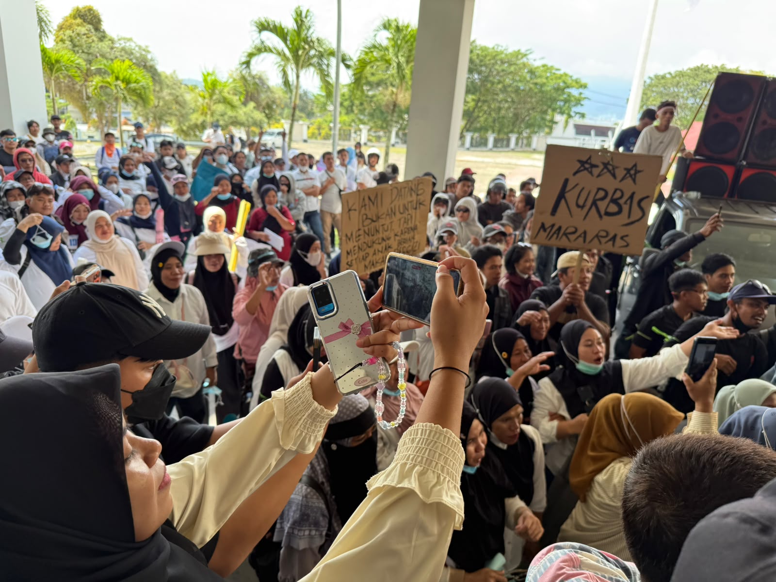 Relawan MBG Sulbar Demo