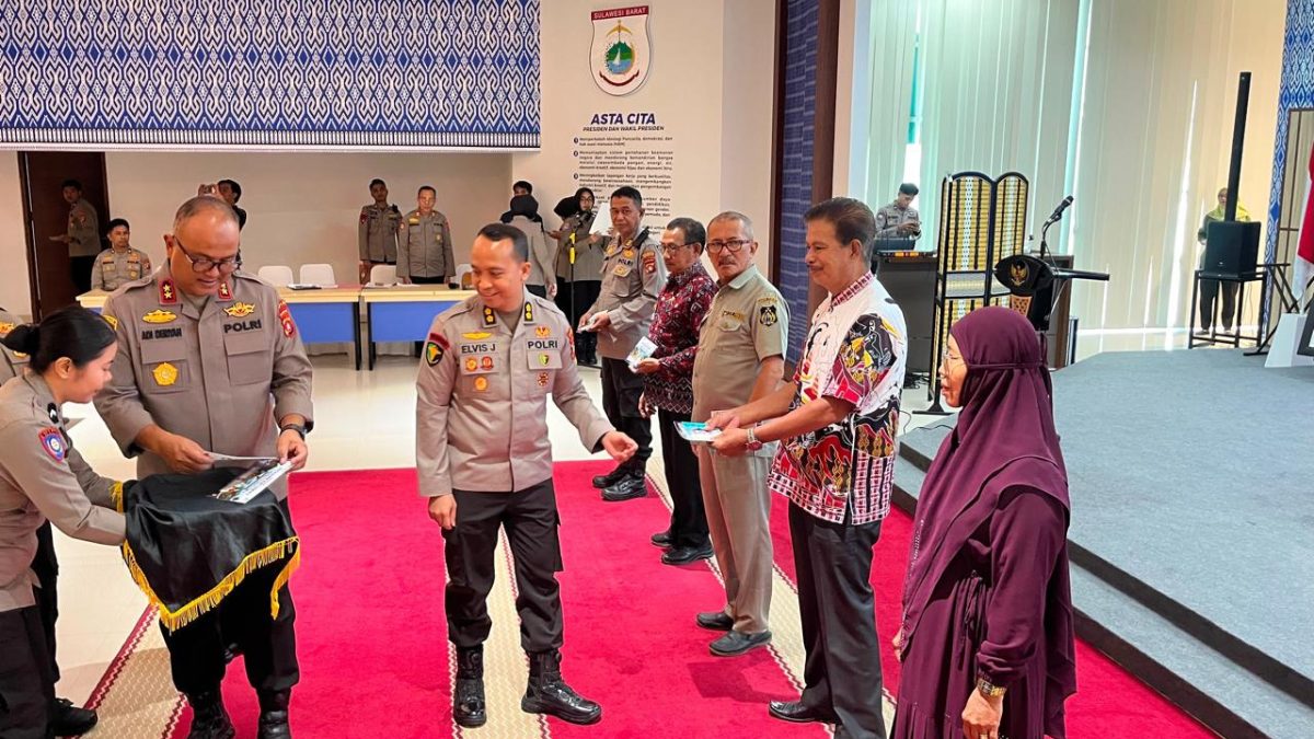 Ketuk Doors Polda Sulbar