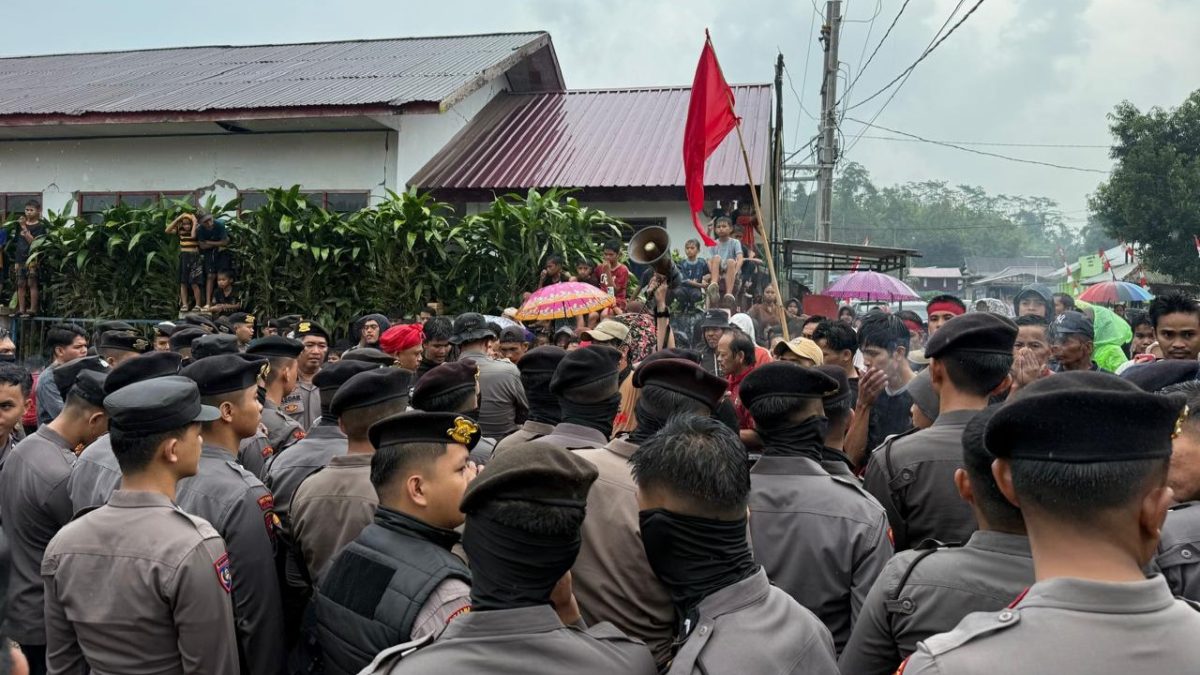Sosialisasi Eksplorasi LTJ di Botteng Diwarnai Aksi Penolakan Warga