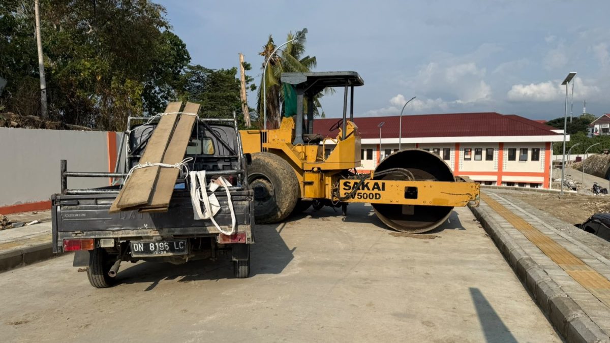 Jalan Sekolah Rakyat Sulbar Ditutup