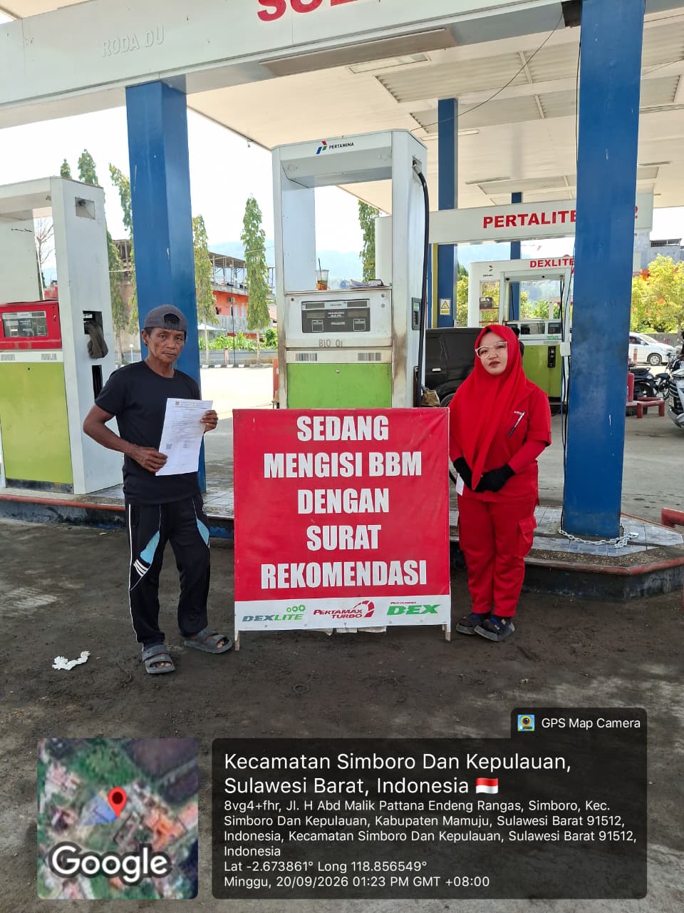 Nelayan di SPBU Simboro