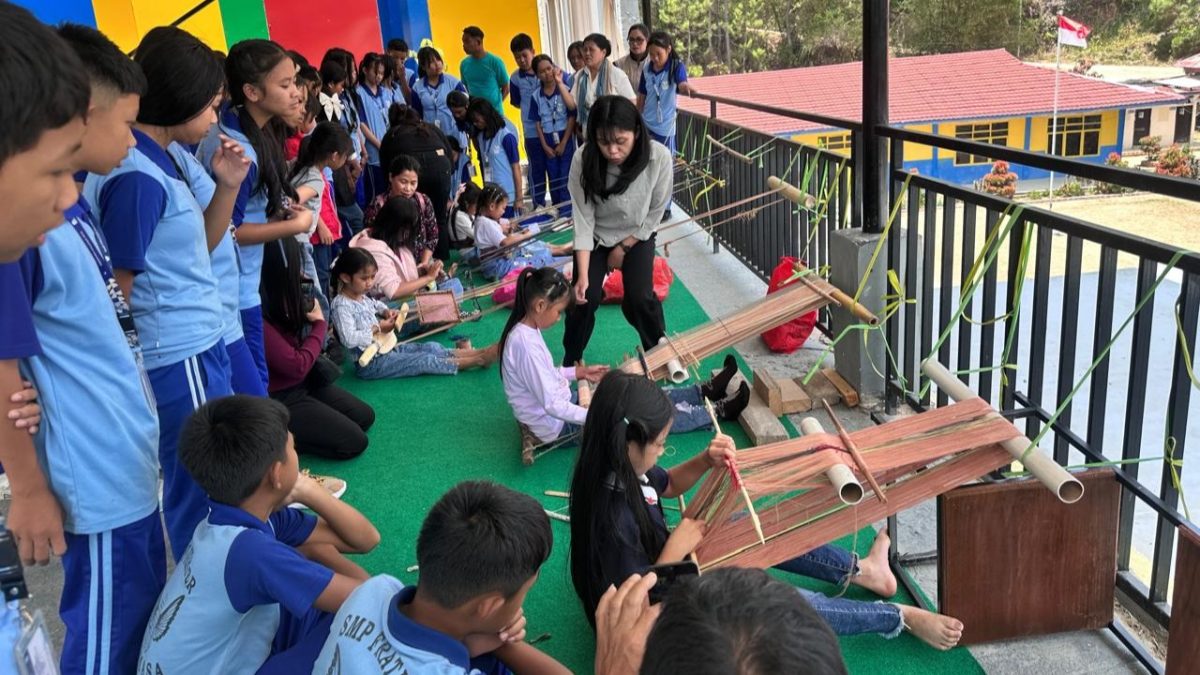 Literasi Visual Sekolah Alam Pangngukiq: Merajut Ingatan, Merawat Warisan Leluhur Wai Sapalelean