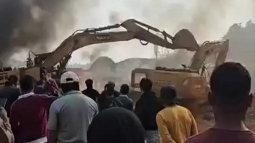 Aksi Protes Debu Tambang PT Askon di Morowali Berakhir Ricuh, Mobil Hingga Ekskavator Terbakar